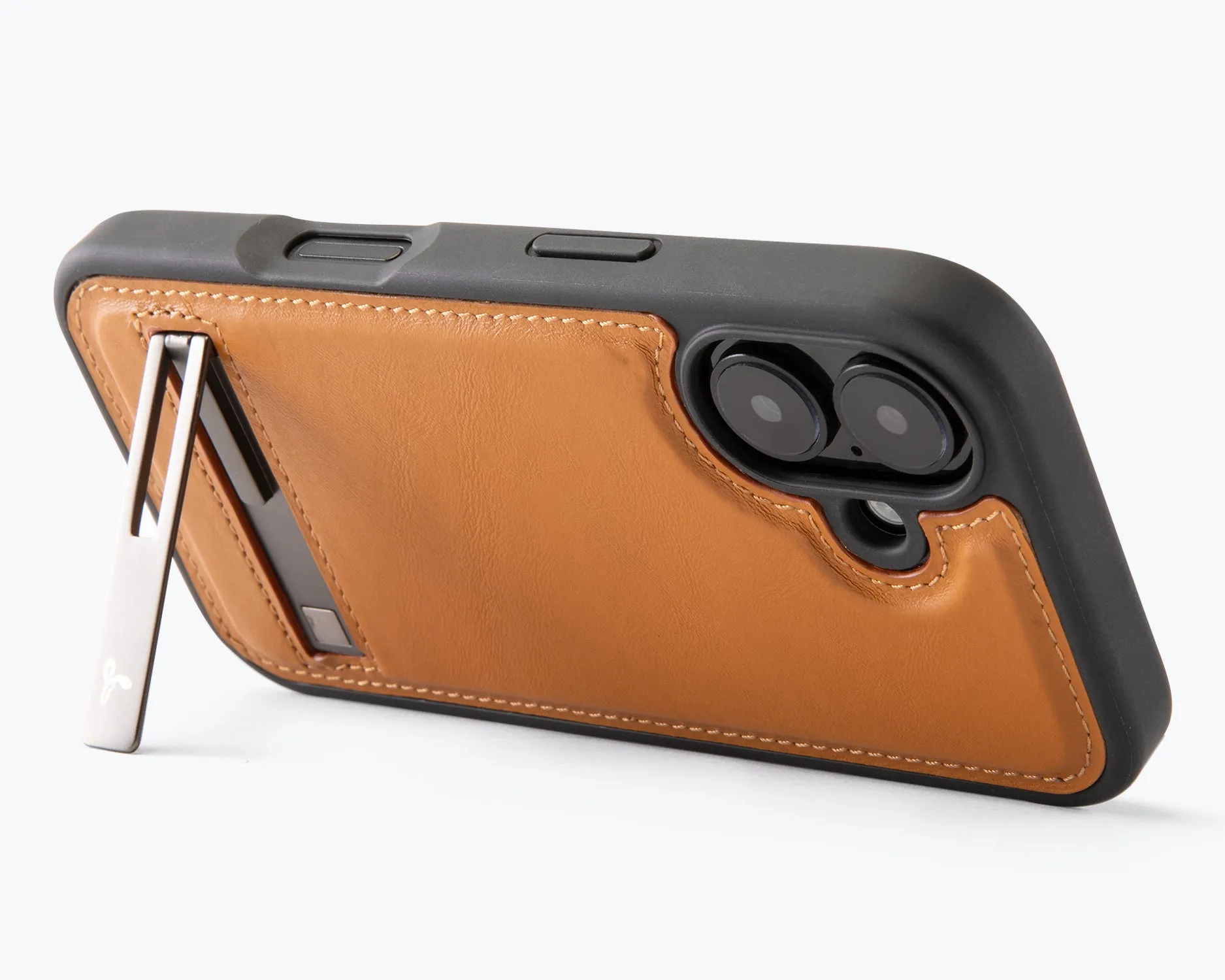 Apple iPhone 16 - Metro Leather Case