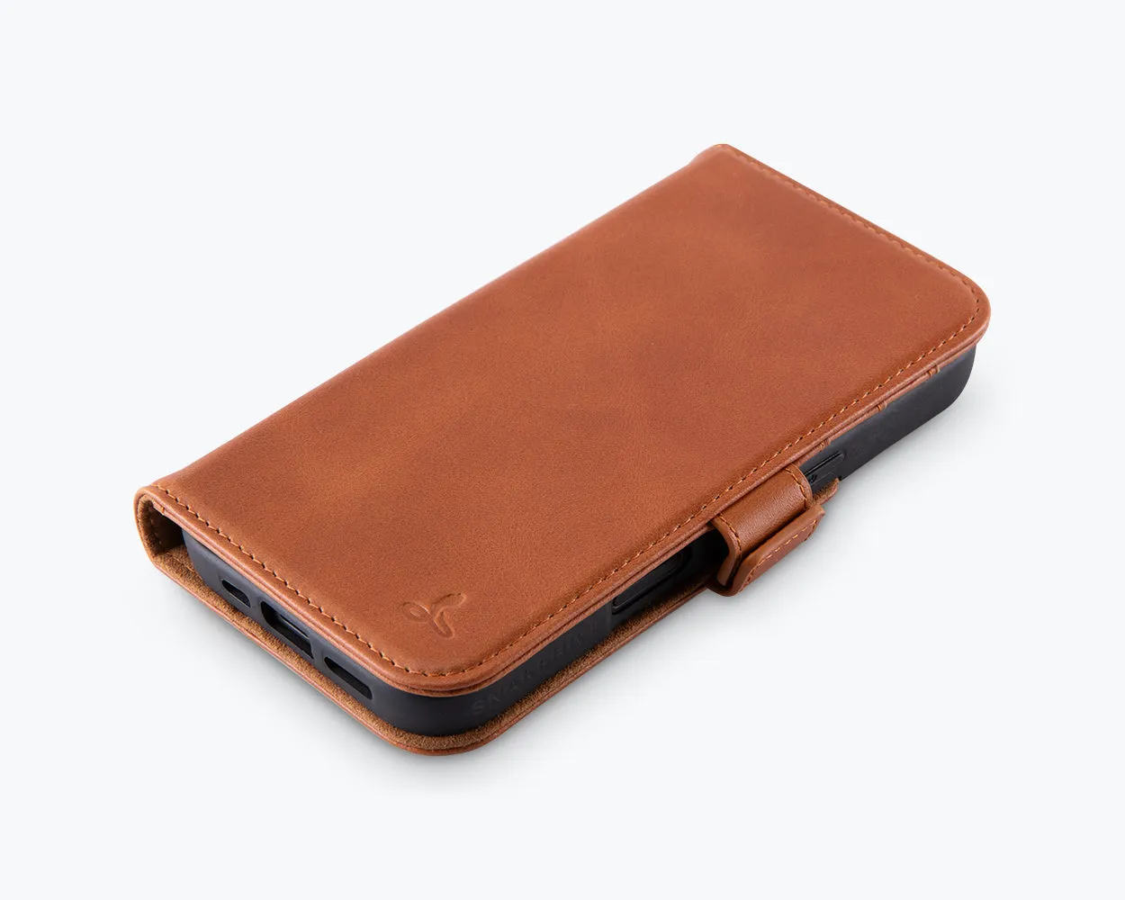 Apple iPhone 16 - Metro Leather Wallet Case