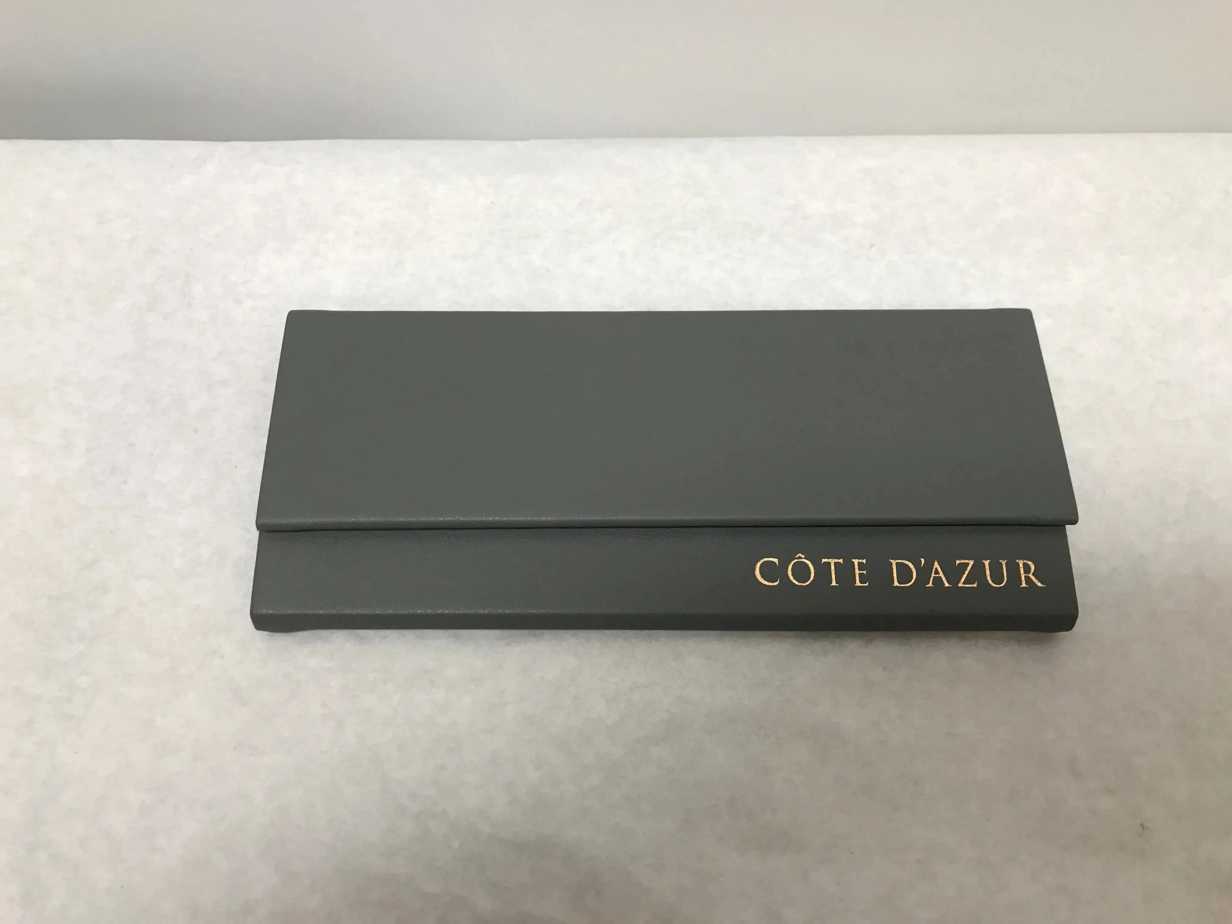 Cote D'azur Gray Foldable Optical Eyeglasses Hard Case | KMOPT-89