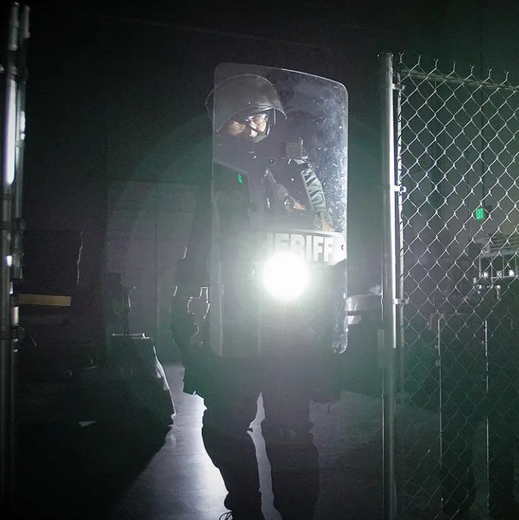 Foxfury Taker R40 Riot Shield Light