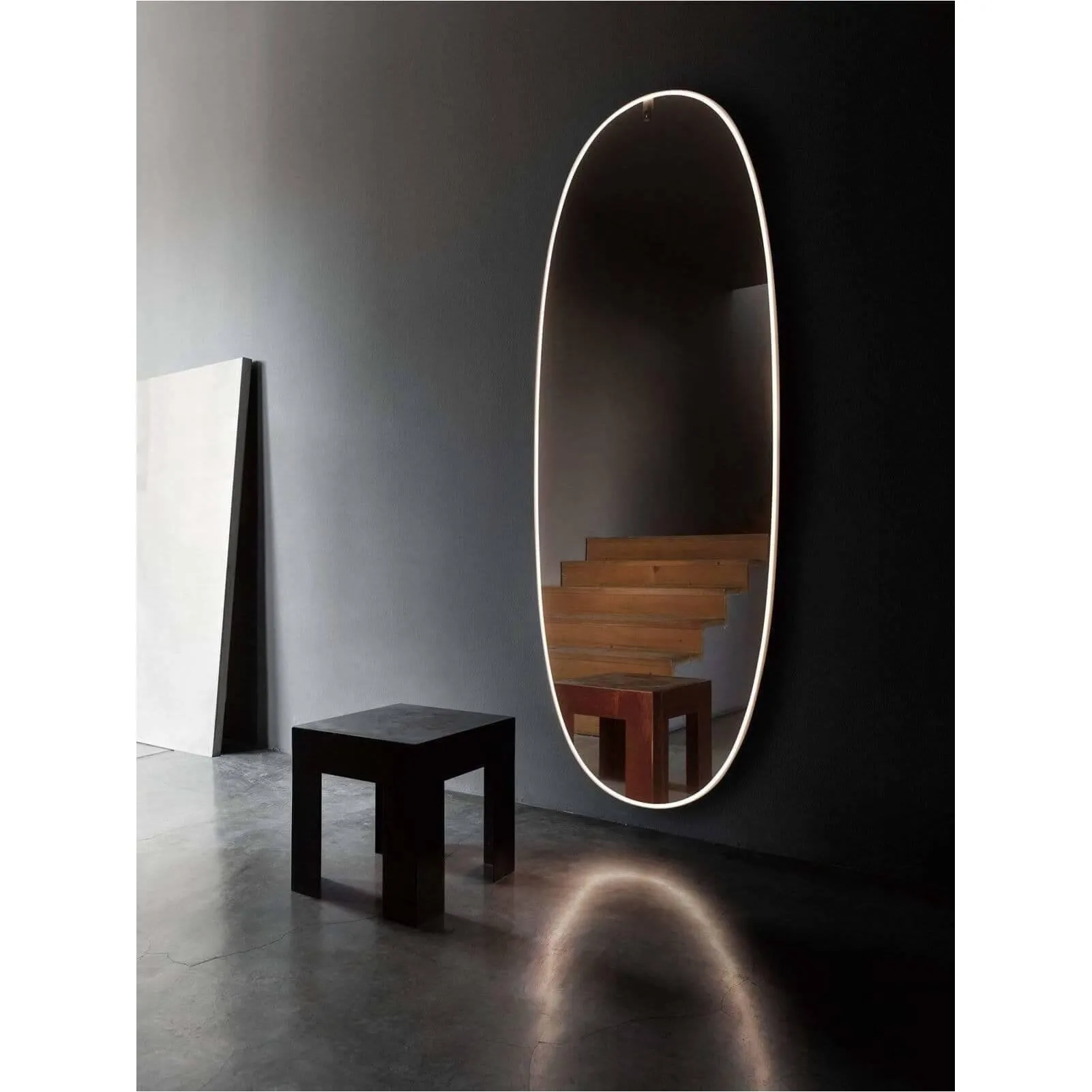 La Plus Belle - Wall-Mounted Mirror with Integrated LED lights