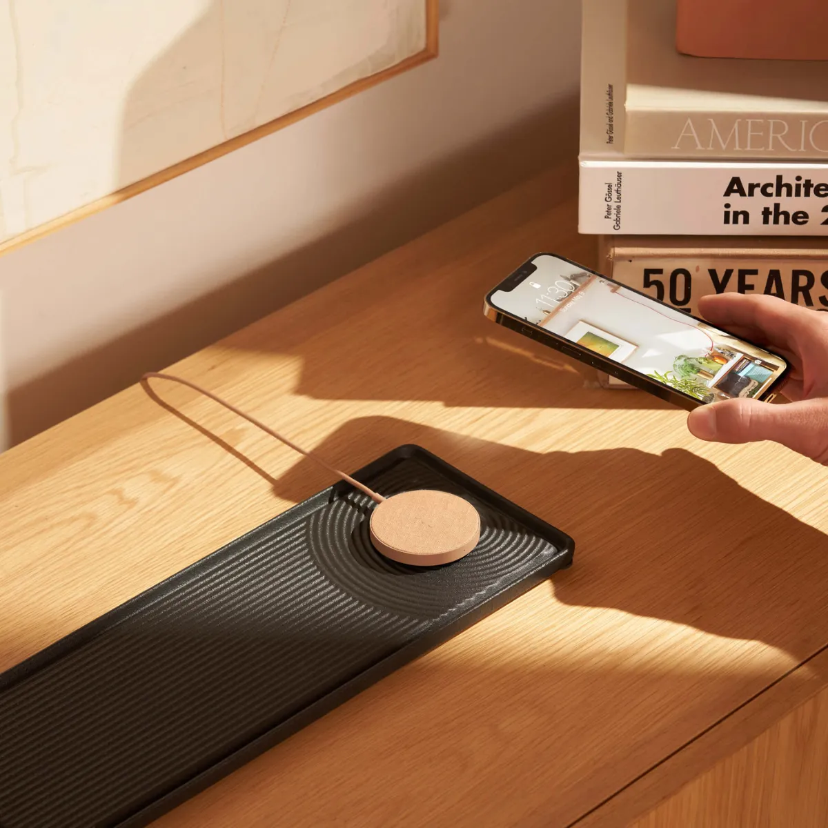 MAG:1 Magnetic Charging Puck E Caramel