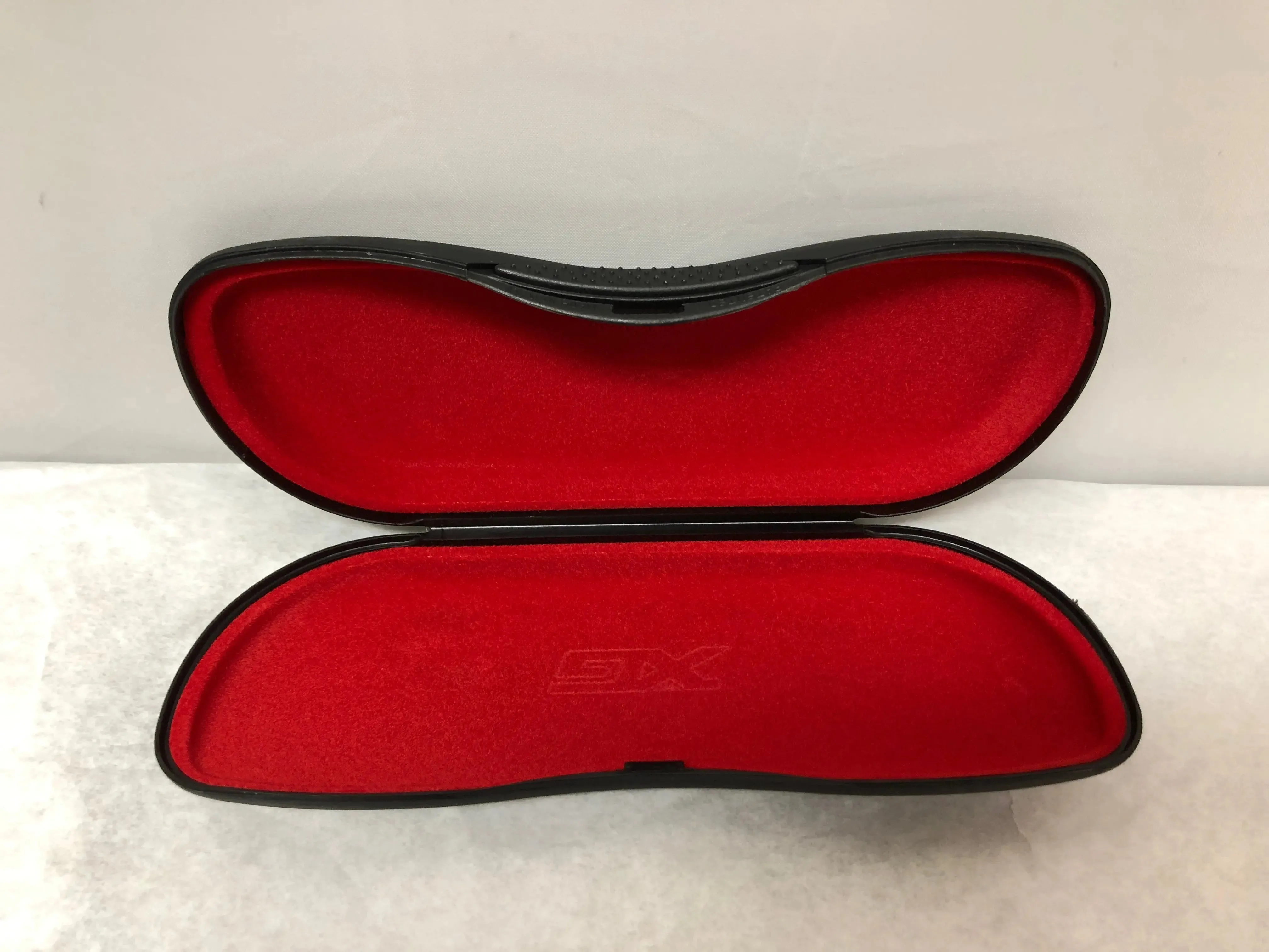 Marchon XG Black Optical Eyeglasses Hard Case | KMOPT-54