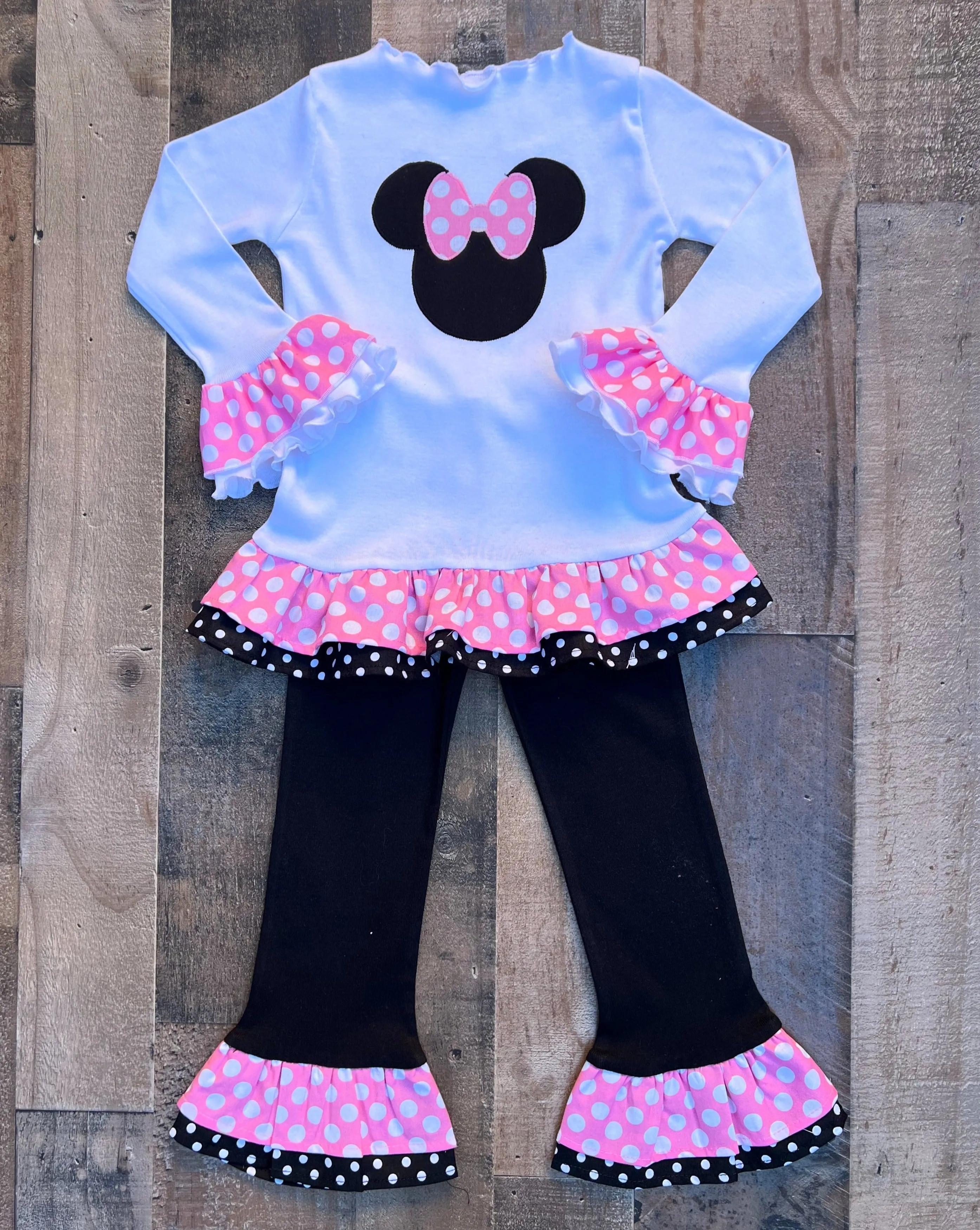 Minnie Mouse Outfit