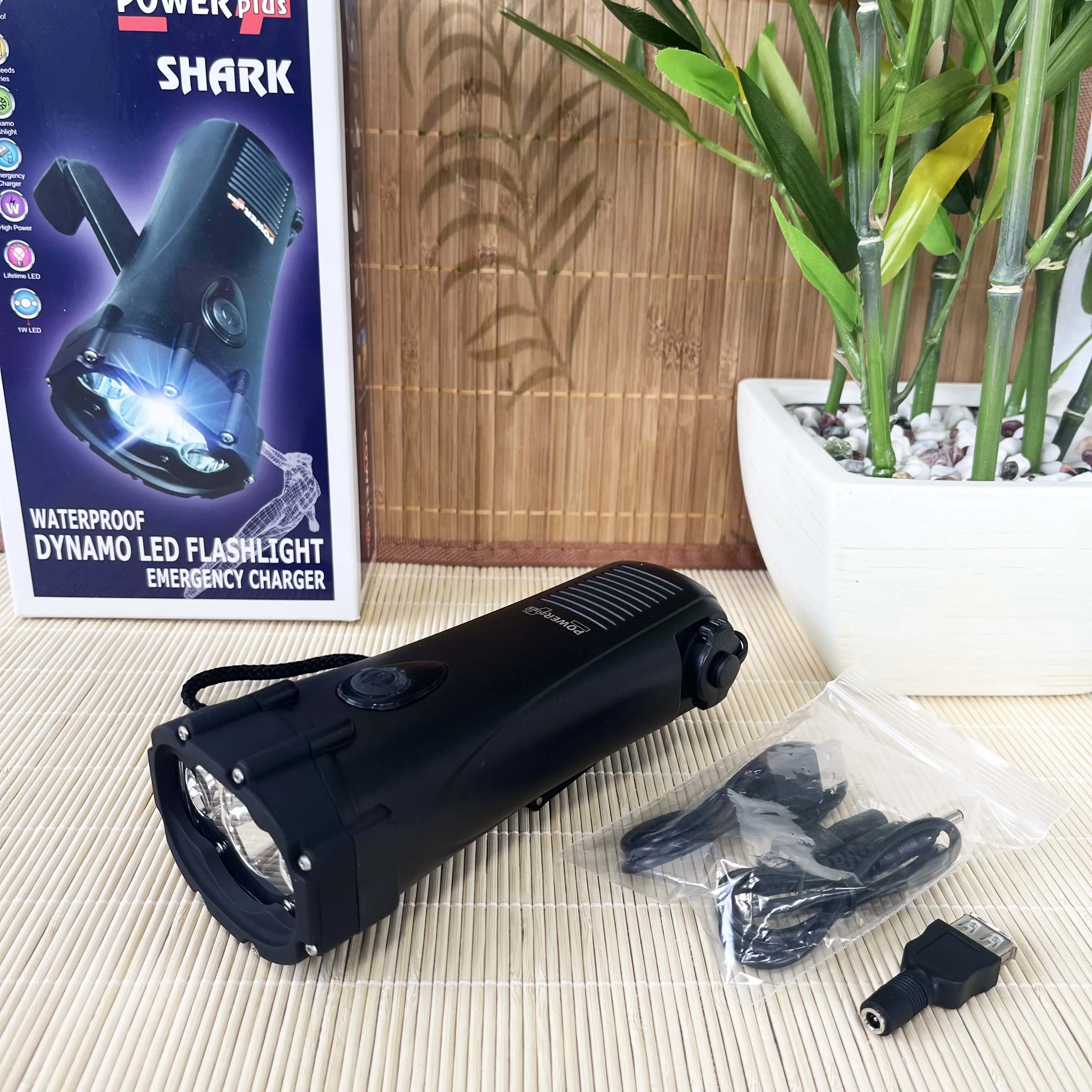 POWERplus Shark Waterproof LED Dynamo Torch & Power Bank