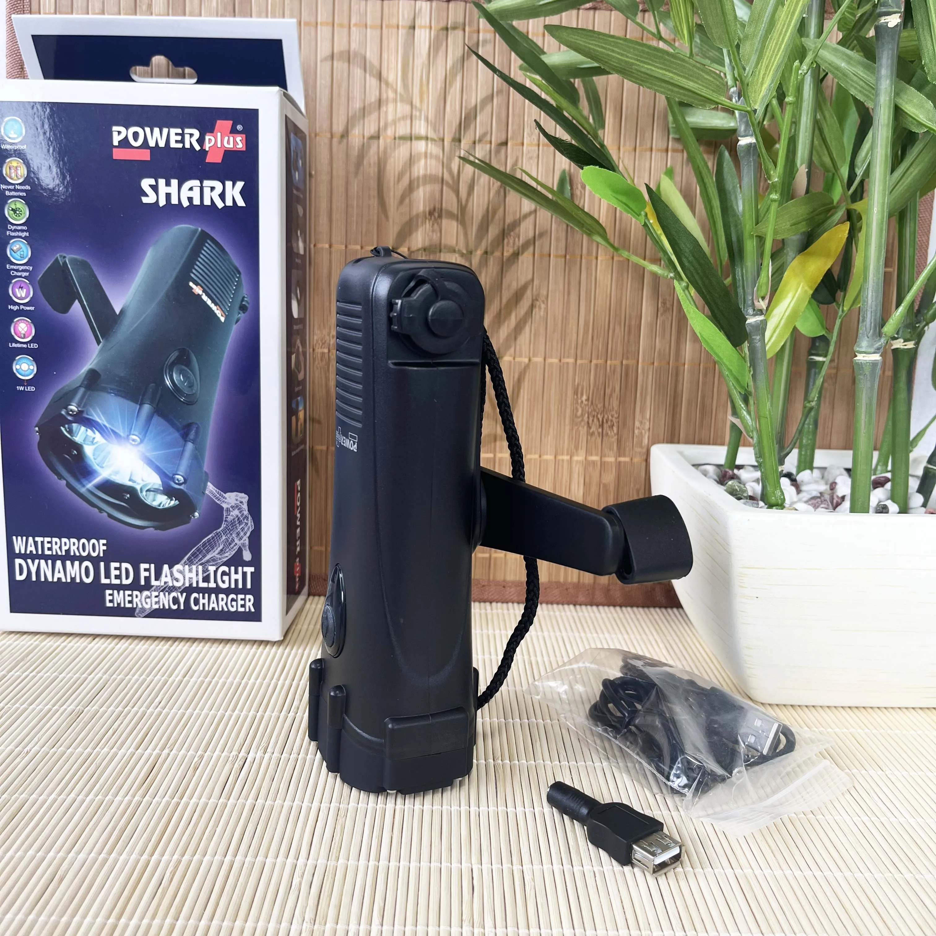 POWERplus Shark Waterproof LED Dynamo Torch & Power Bank