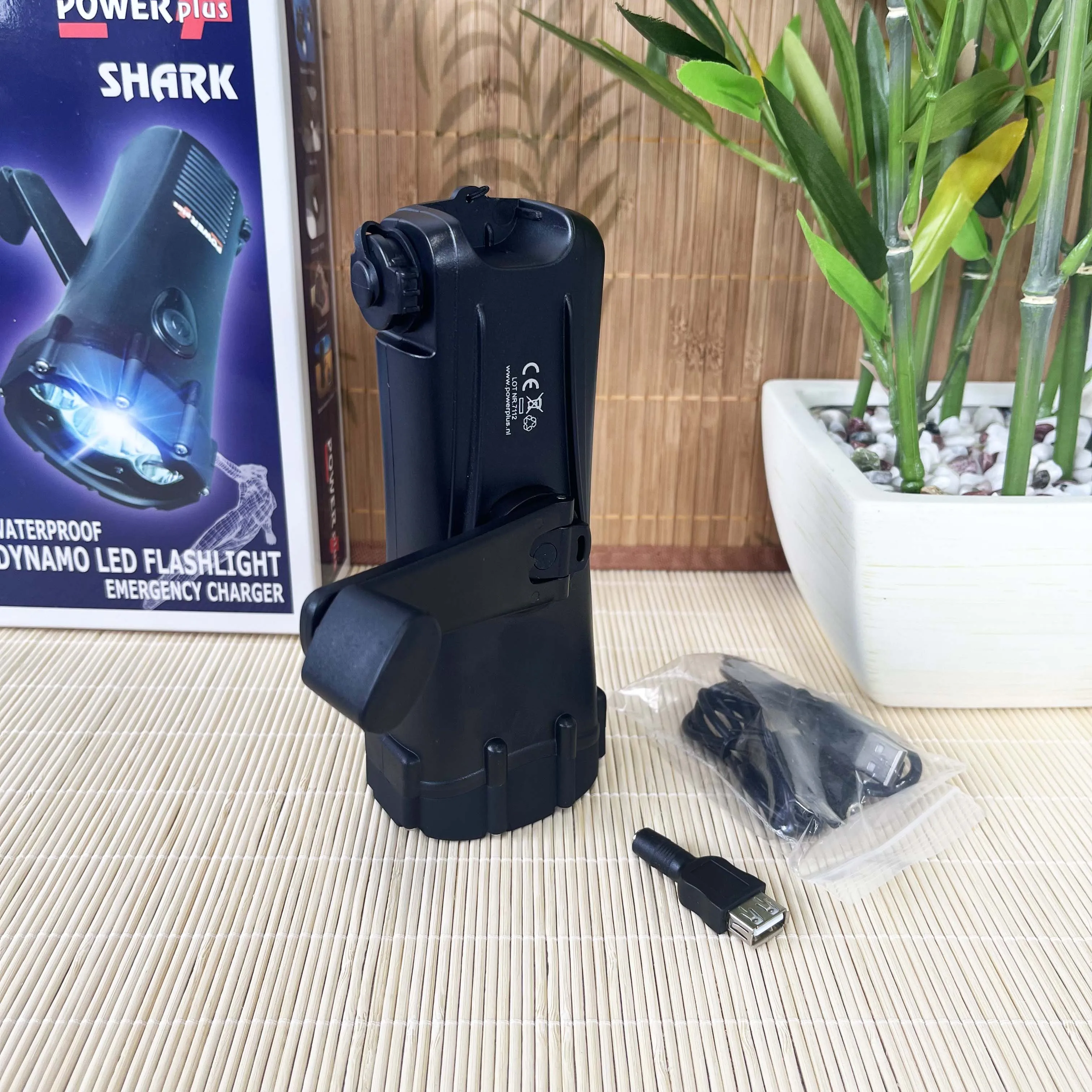 POWERplus Shark Waterproof LED Dynamo Torch & Power Bank