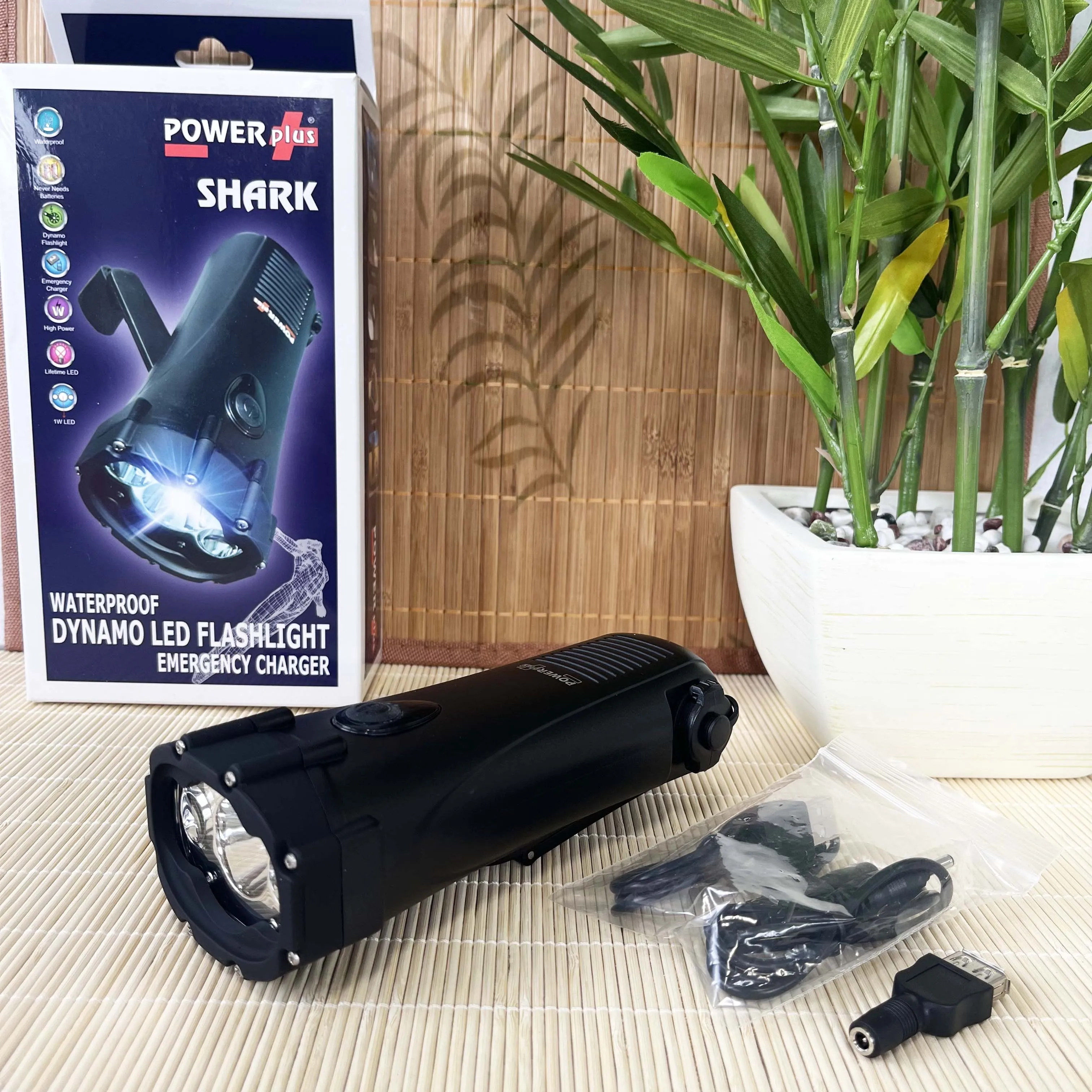 POWERplus Shark Waterproof LED Dynamo Torch & Power Bank